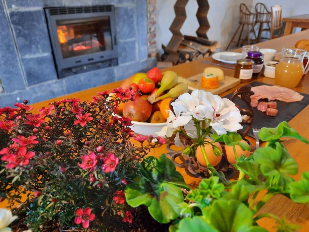 Aux Saveurs D'Enneille Bed and Breakfast Durbuy Exteriör bild